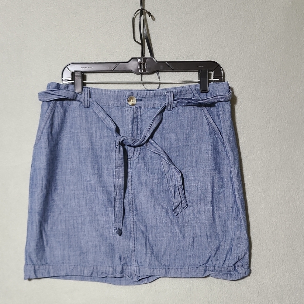 OLD NAVY Blue Chambray Skirt with Zip Closure and Tie Waist - Size‎ 10
